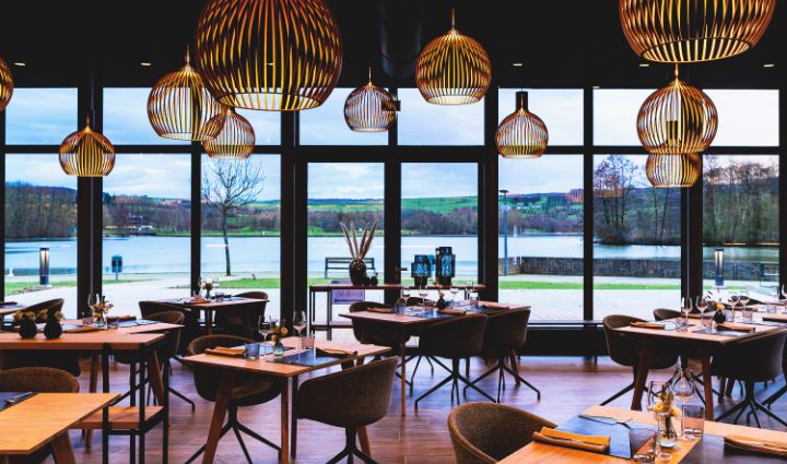 Lakeside Tout Simplement Passer Du Temps Ensemble - Restaurant Echternach Lake